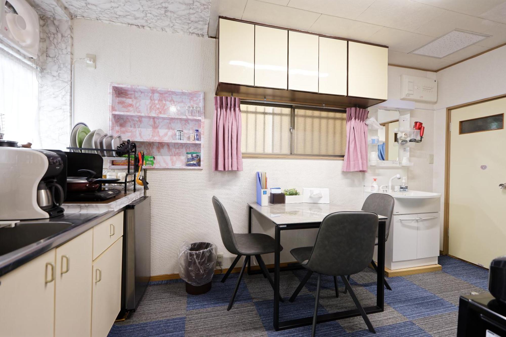Tokyo Shinjuku Hotel Екстериор снимка